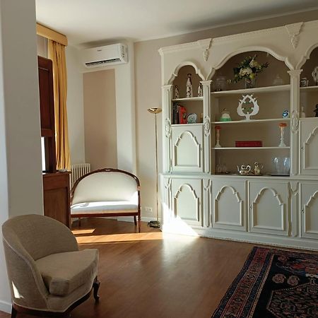 La Dimora Vista Mare Apartment Bari Bagian luar foto